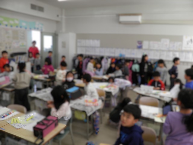 教室訪問中のクラーク幼稚園のみなさん